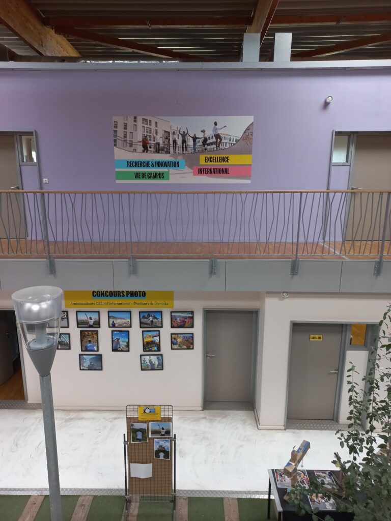 signaletique interieure école hall