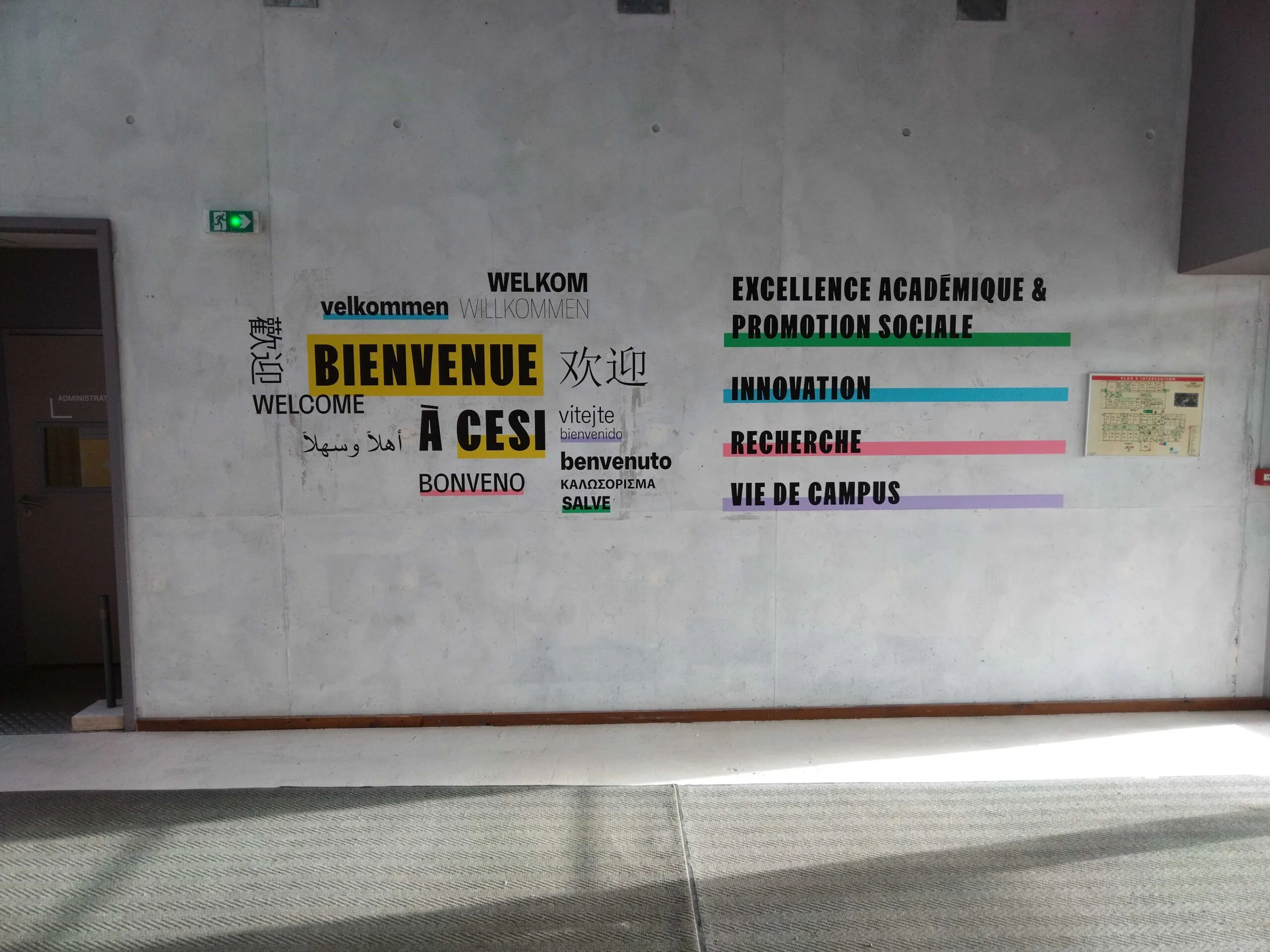 signaletique interieure accueil ecole